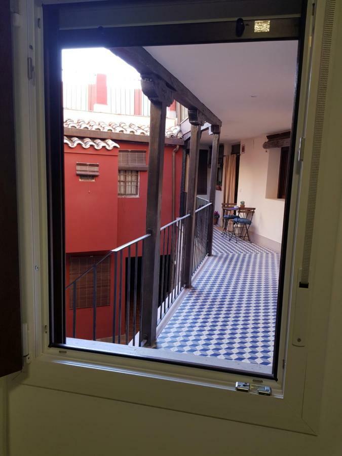 Apartamentos Suenos De 톨레도 외부 사진
